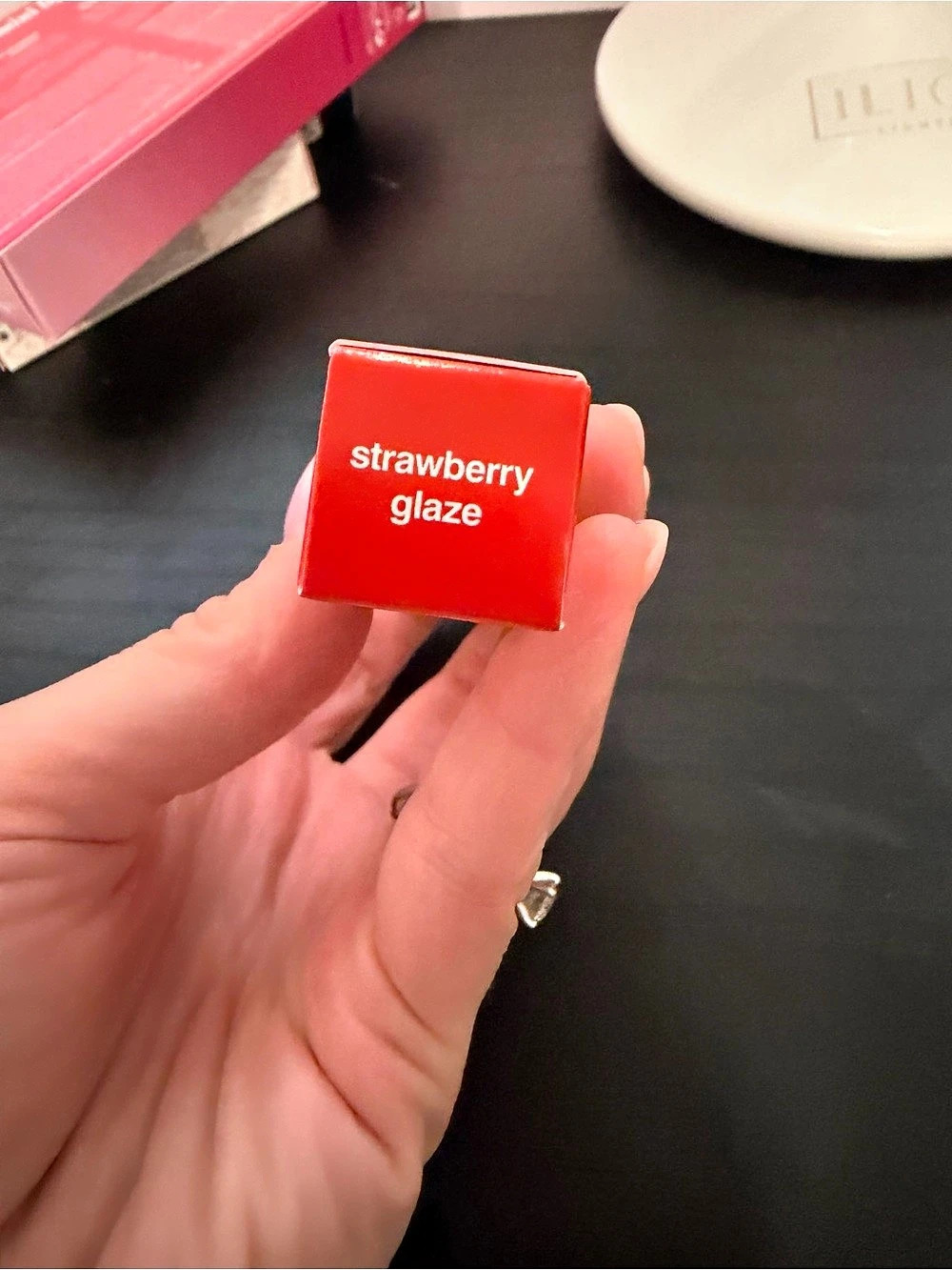 NIB rhode Peptide Lip Treatment - Strawberry Glaze Red
